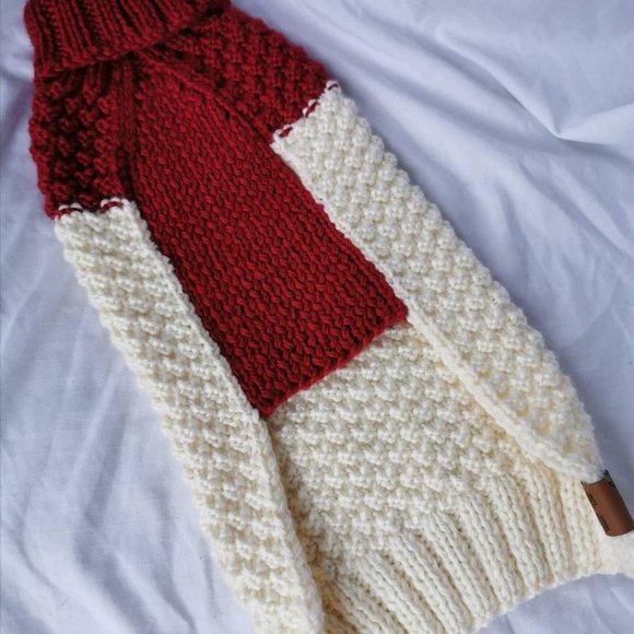 XS Royal Yachts(wo)man Handknit Dog Sweater - Picture 8 of 9